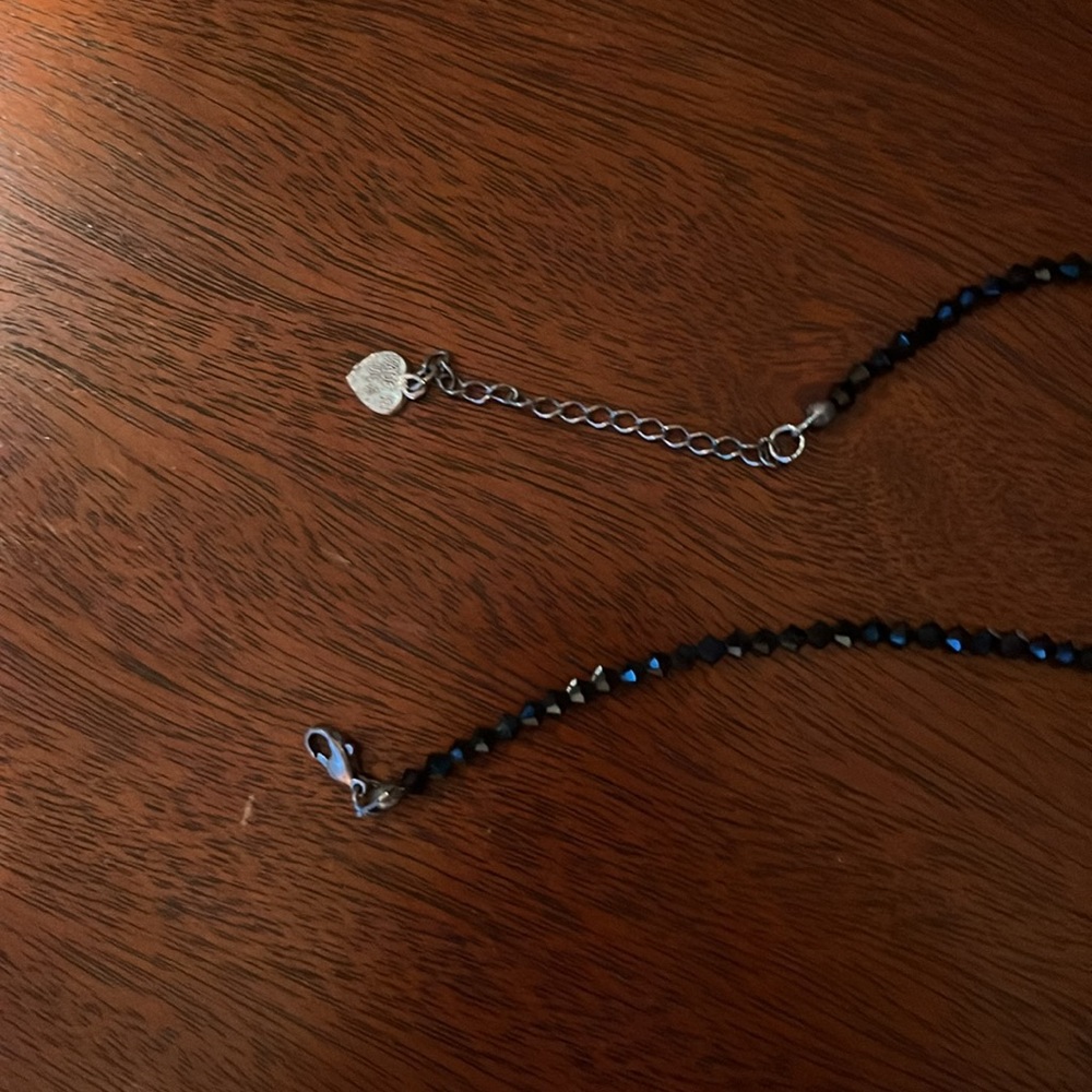 Yoni Z Black and Silver Pendant - Picture 4 of 6